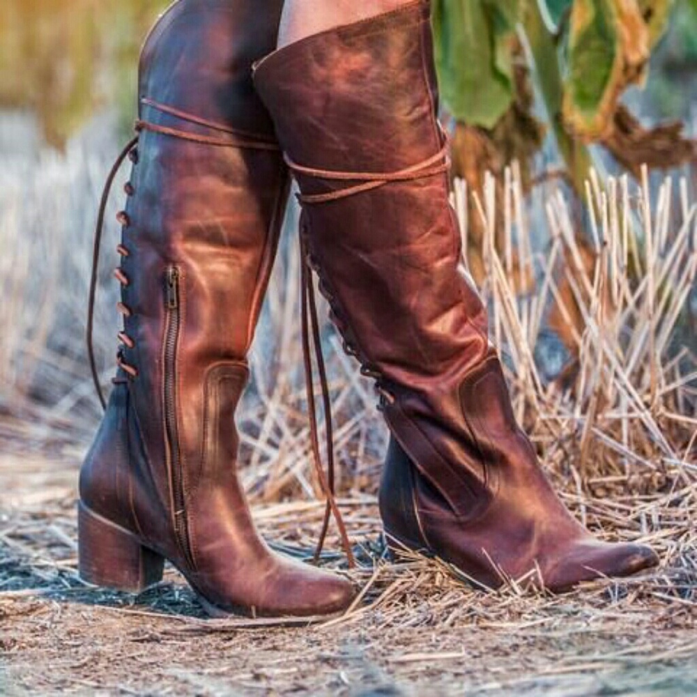 Freebird by Steven Cosmo Boots sz 8 new in box
